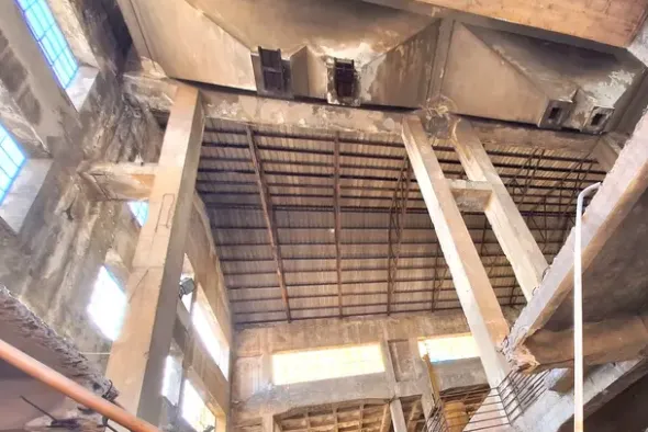 #24600 Edificio industriale con terreno di pertinenza