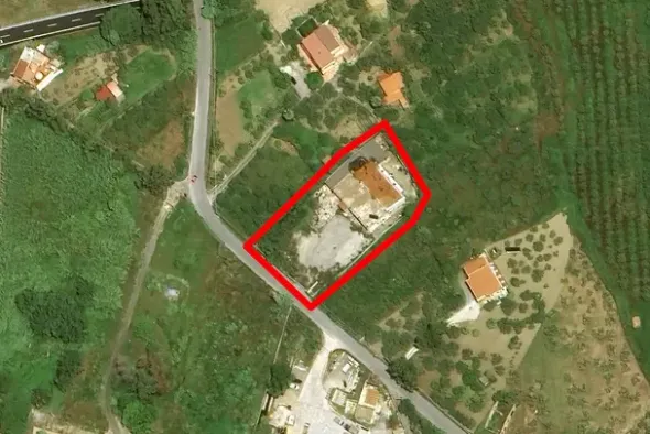 #2519020 Edificio logistico con uffici e cortile privato