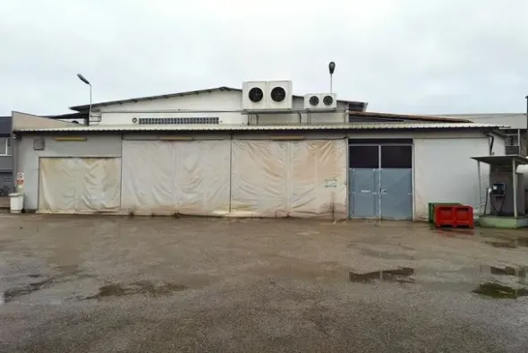 #2537797 Edificio produttivo con celle e attrezzature