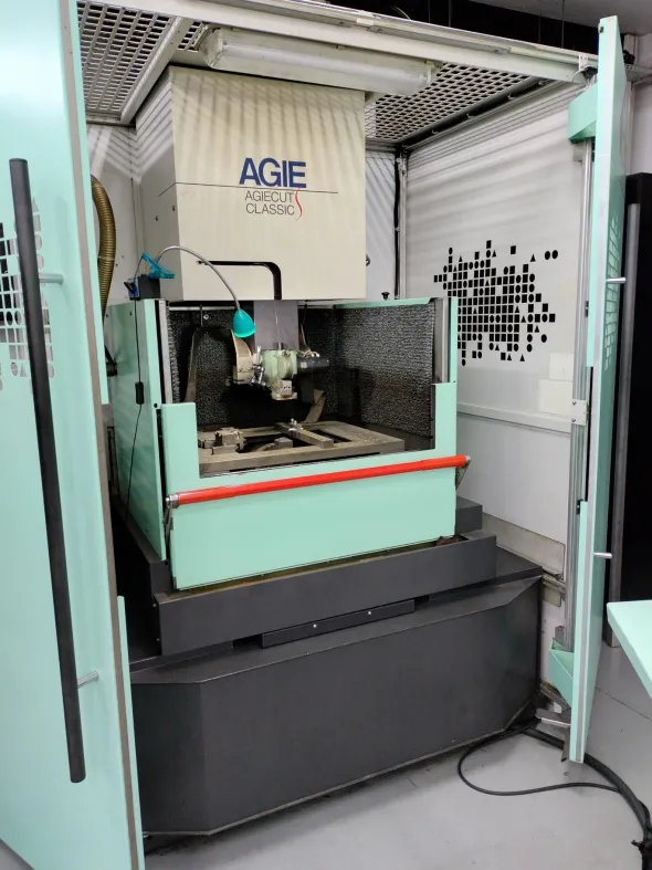 Elettroerosione a filo AGIE AGIECUT CLASSIC 2S