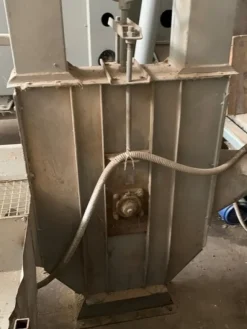 24#6109 Elevatore a tazze