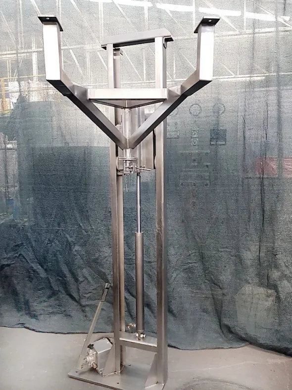 ELEVATORE IDRAULICO (COD. MF-PR-ELE-46)