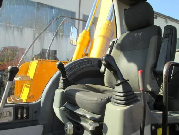 15#5085 Escavatore cingolato JCB