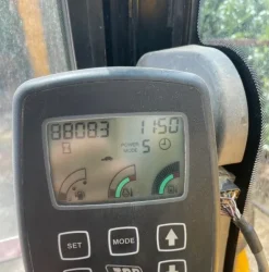 1#7113 Escavatore cingolato JCB