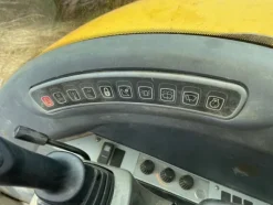 1#7113 Escavatore cingolato JCB