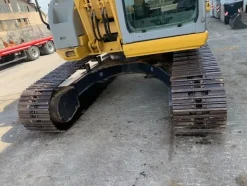 7#8237 Escavatore cingolato New Holland E135