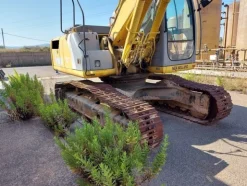 24#5562 Escavatore cingolato New Holland