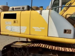 24#5562 Escavatore cingolato New Holland