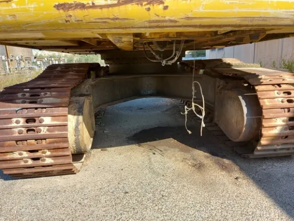 24#5562 Escavatore cingolato New Holland
