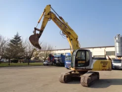 25#5085 Escavatore cingolato New Holland