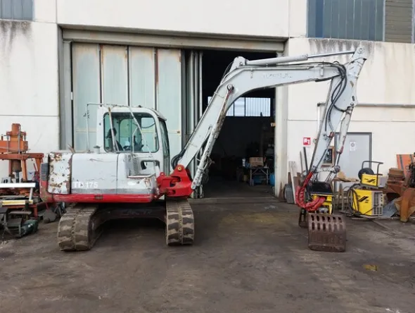 5#8048 Escavatore cingolato Takeuchi TB 175