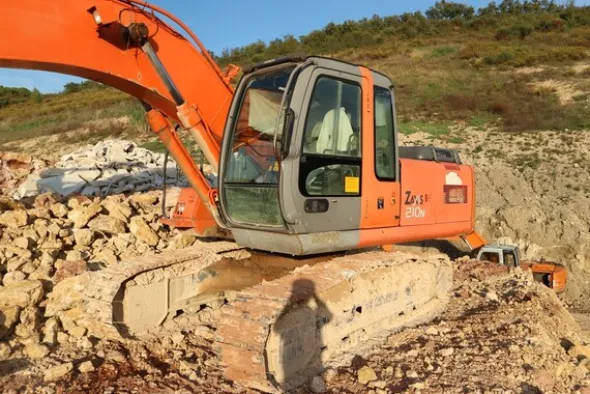 12#6965 Escavatore Hitachi