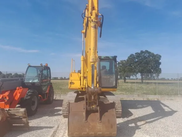 3#8084 Escavatore idraulico JCB JS 220