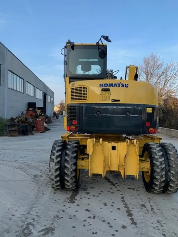 3#6189 Escavatore Komatsu