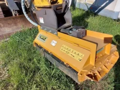 24#5479 Escavatore Komatsu PC138US con trincia