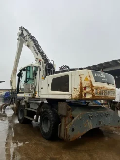 Escavatore movimentazione e caricamento Liebherr LH 35