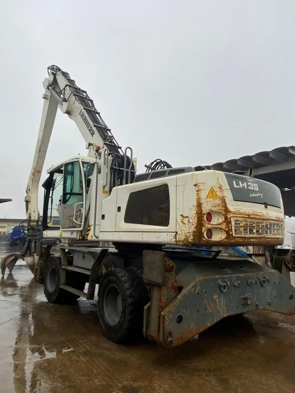 Escavatore movimentazione e caricamento Liebherr LH 35