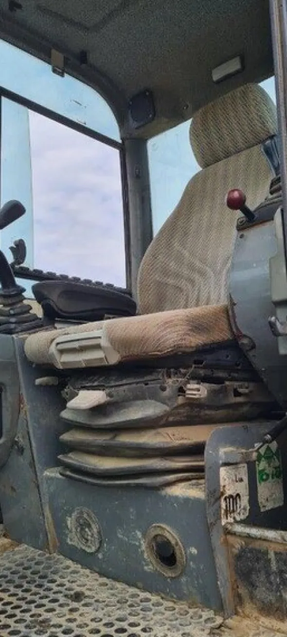 3#6428 Escavatore Terex