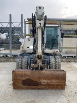 3#6332 Escavatore Terex