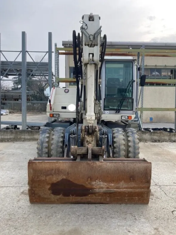 3#6332 Escavatore Terex