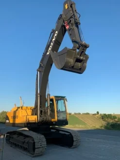 7#6189 Escavatore Volvo