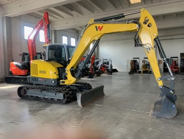3#7949 Escavatore Wacker Neuson EZ80