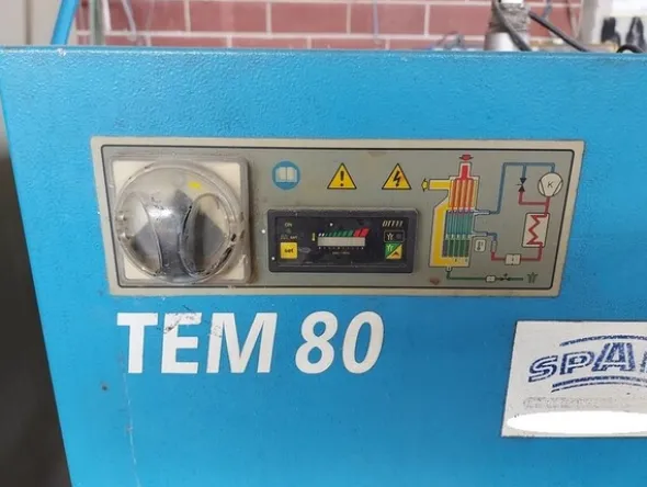1#5576 Essiccatore TEM80 e compressore Ingersoll