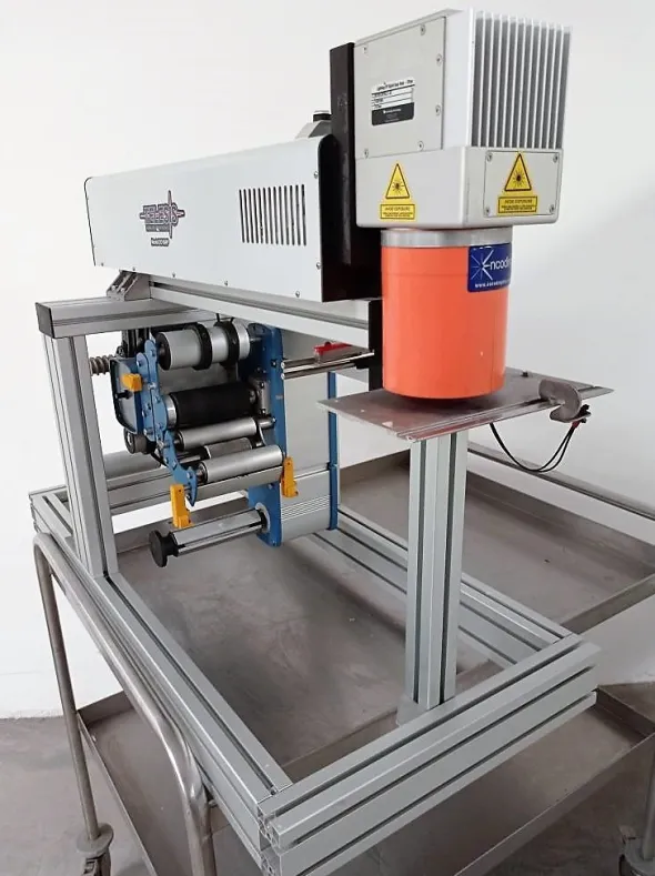ETICHETTATRICE CON STAMPANTE LASER (COD. MF-PK-ETI-132)