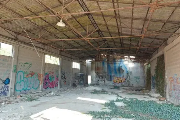 #22066 Ex stabilimento industriale con terreno