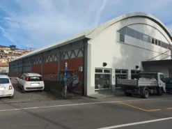#15115 Fabbricato commerciale con uffici e magazzino