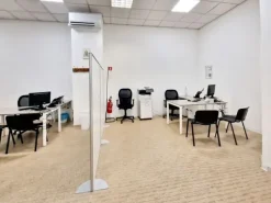 #23005 Fabbricato con unità direzionali, commerciali e residenziali