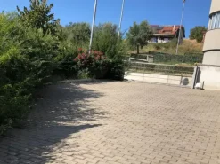 #25012 Fabbricato direzionale di tre piani