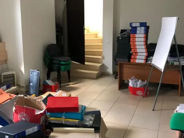 #25012 Fabbricato direzionale di tre piani