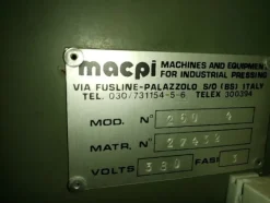 5#7030 Ferro da stiro e pressa stiratrice Macpi