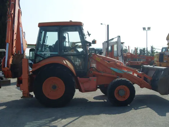 Fiat Hitachi FB 100