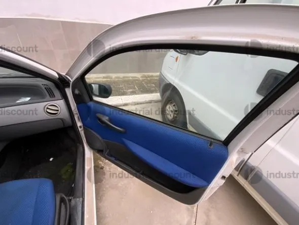 2#9768 Fiat Punto Van