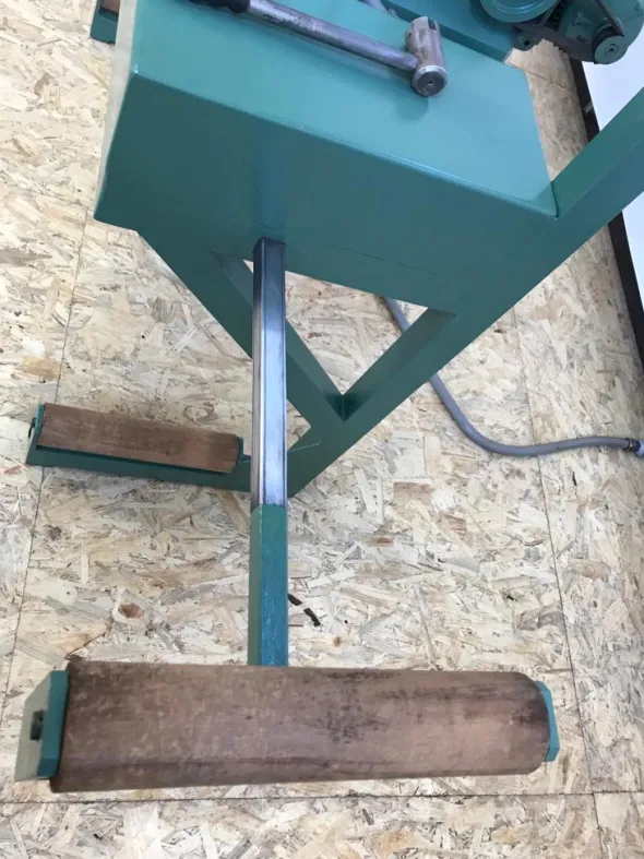 FI916-1241Bombatrice per nastri marca Artiglio