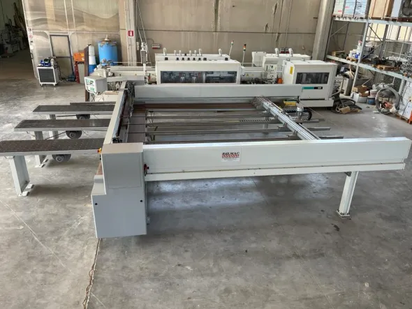 FI808 - 1075Sezionatrice orizzontale marca Casadei