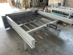 FI808 - 1075Sezionatrice orizzontale marca Casadei