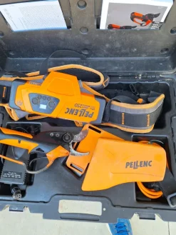 Forbici a batteria Pellenc Prunion