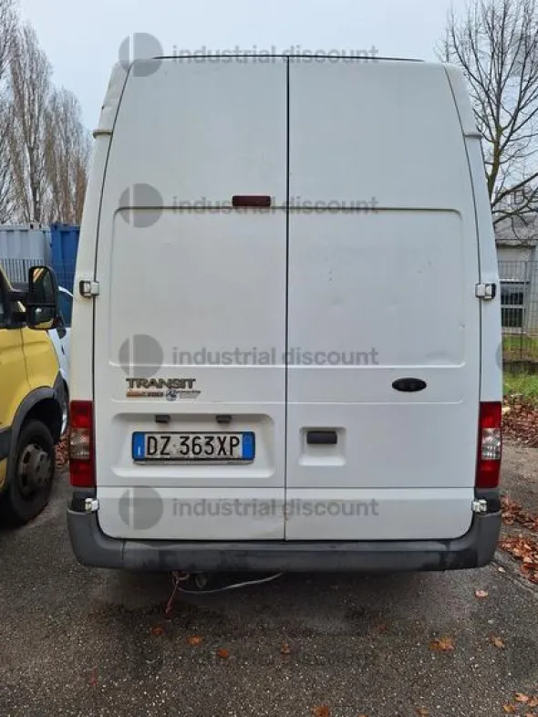 5#9992 Ford Transit