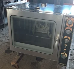 3#8391 Forno a gas Mbm 6 teglia