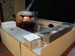 Forno a legna diametro cm 130 ( usato 1 mese) .