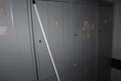 43#3961 Forno a legna in muratura con bruciatore e attrezzatura