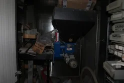43#4902 Forno a legna in muratura con bruciatore e attrezzatura