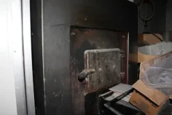 43#4902 Forno a legna in muratura con bruciatore e attrezzatura