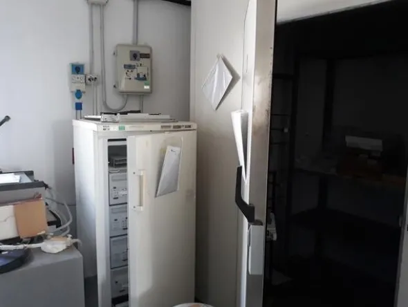 10#3675 FPLC AKTA Purifier e cappa flusso laminare Asalair Atlantic