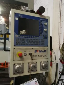 FRESATRICE CNC BOMAC MOD. FBL 1000 CNC