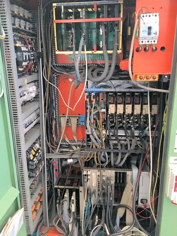 FRESATRICE CNC "C.B. FERRARI" MOD. A16