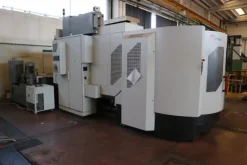 12#5528 Fresatrice Hermle